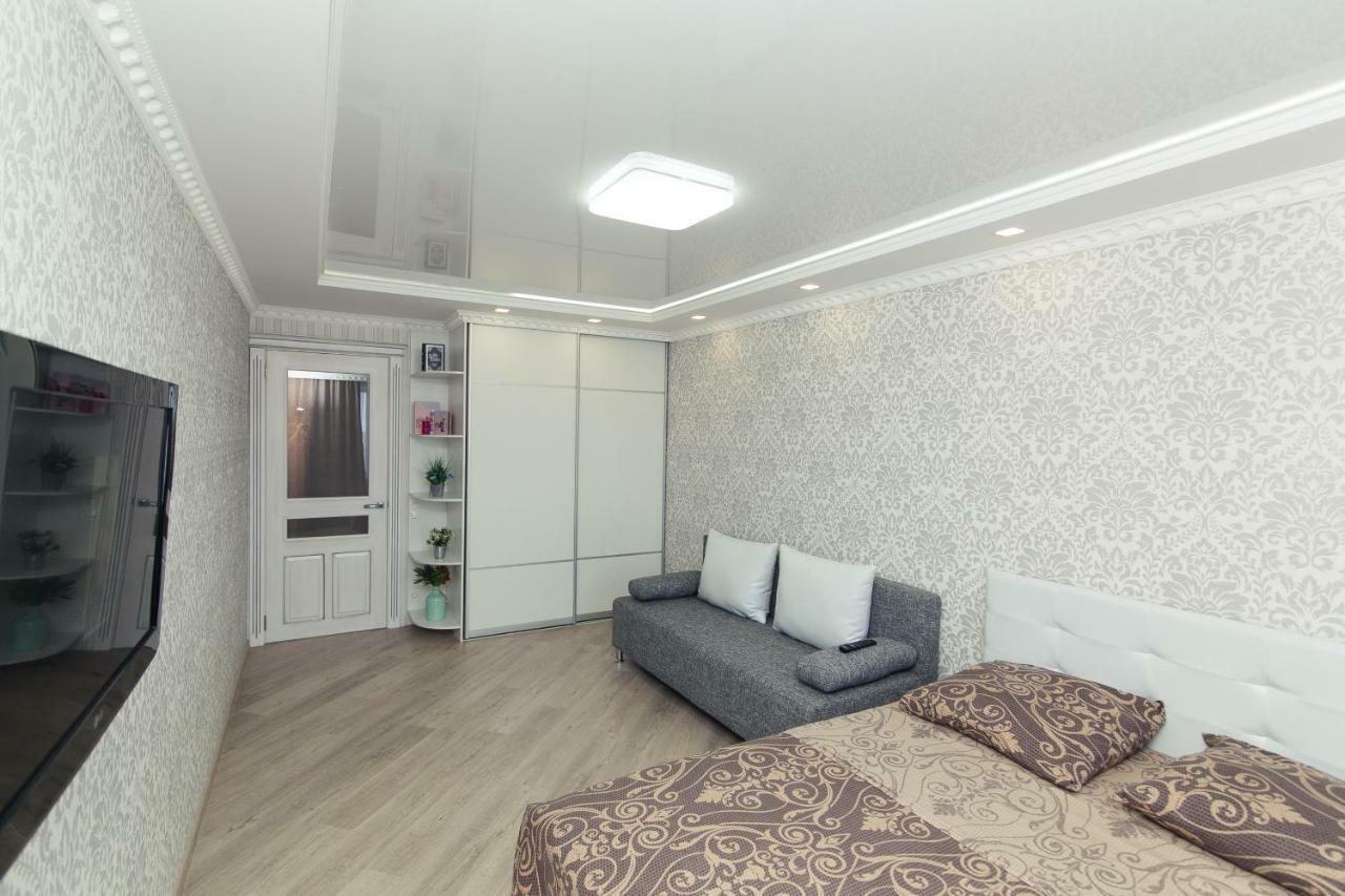 Luxury Apart-Hotel On Kondrateva Street Суми Екстер'єр фото